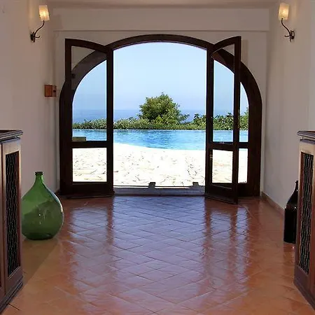 Principe Di Salina Boutique ホテル 4*